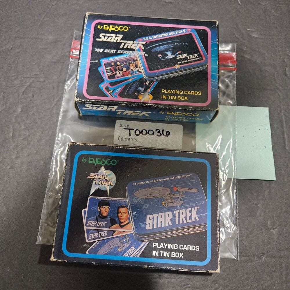 STAR TREK 2 SETS OF PLAYING CARDS (1 UNOPENED)
